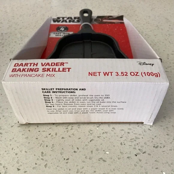 Baking Skillet Darth Vader - Star Wars - Picture 4 of 5